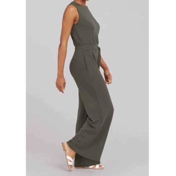 Spanx AirEssentials Jumpsuit in dark palm - Picture 3 of 9